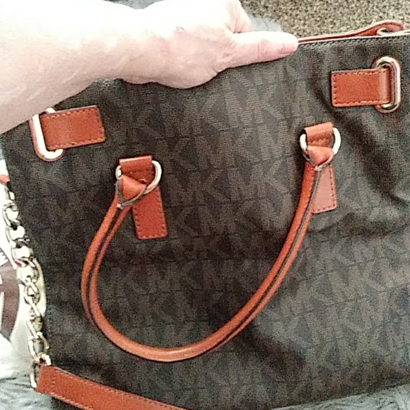 Michael Kors purse and wallet - Picture 2 of 8